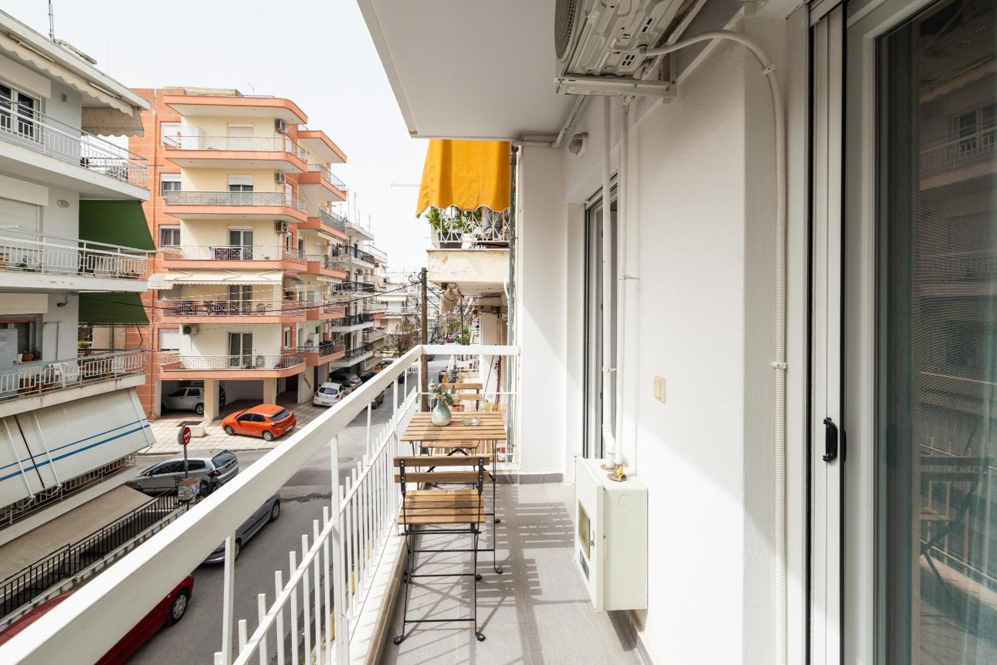 Phaedrus Living: City Flat Megakleous Apartment *