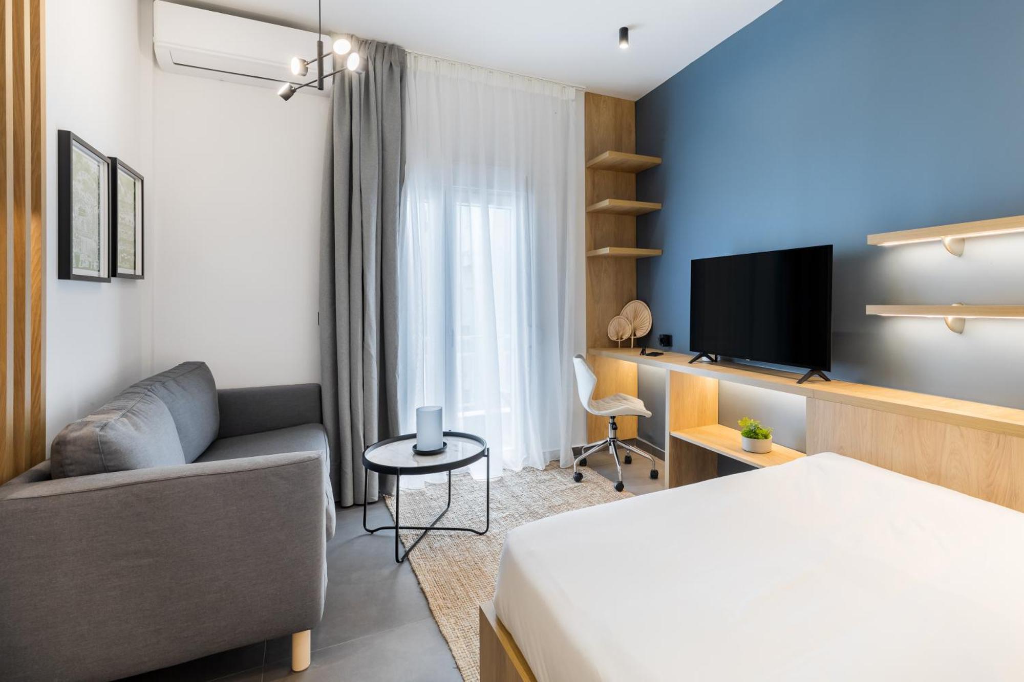 Paloma By Halu!, Center * Thessaloniki