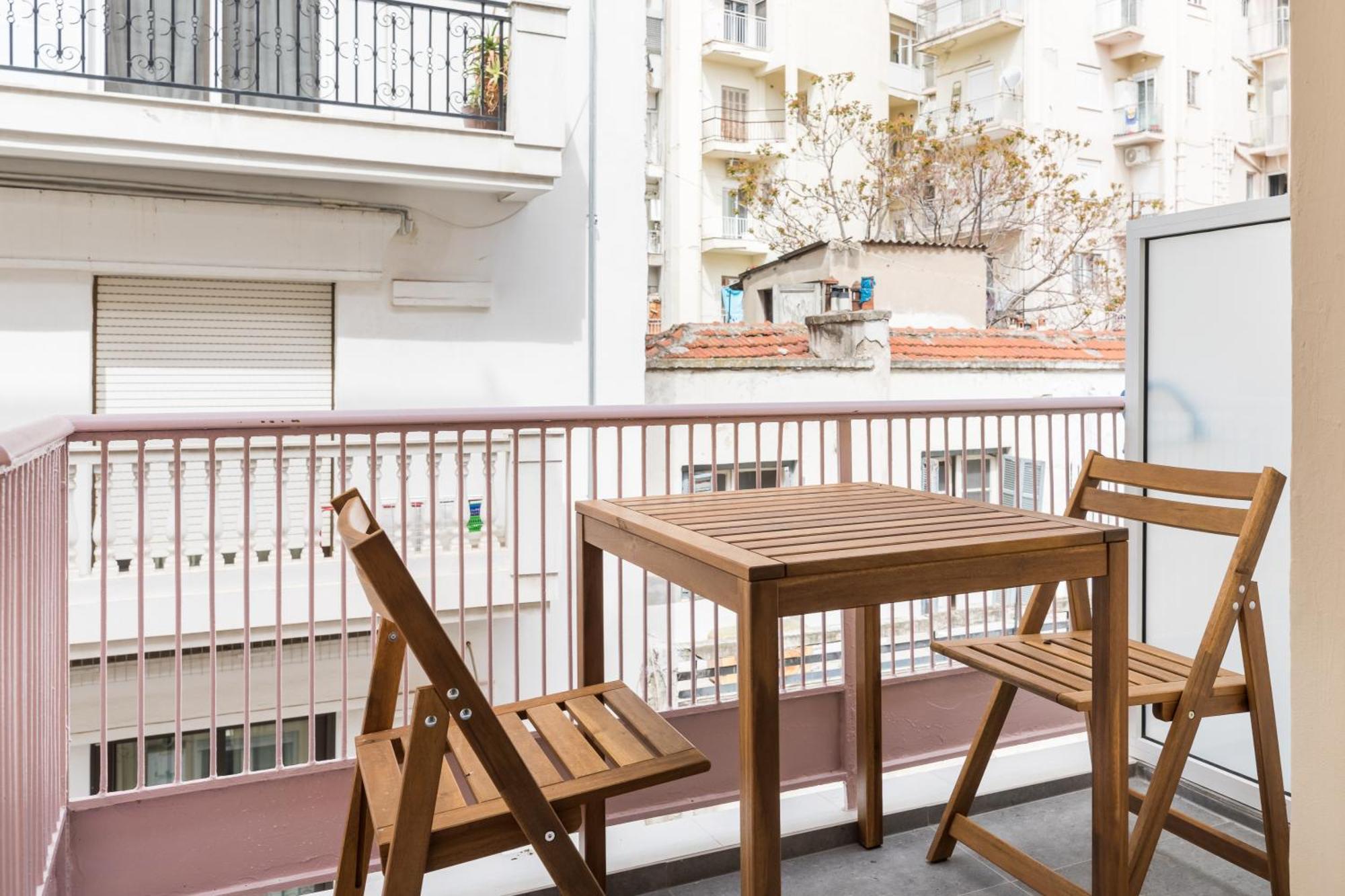 Paloma By Halu!, Center Thessaloniki