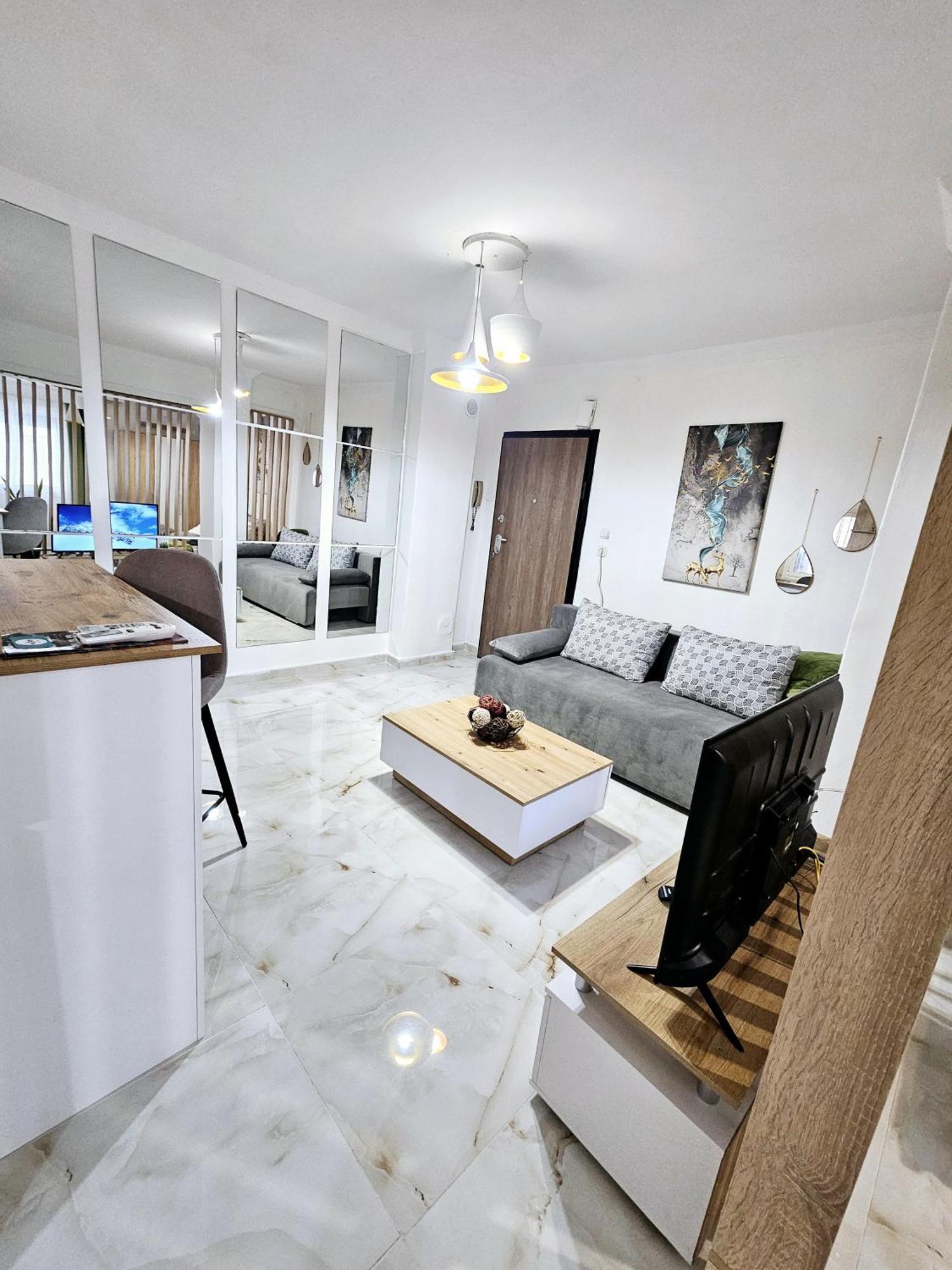 Acvi Lux - Center By Seafront *