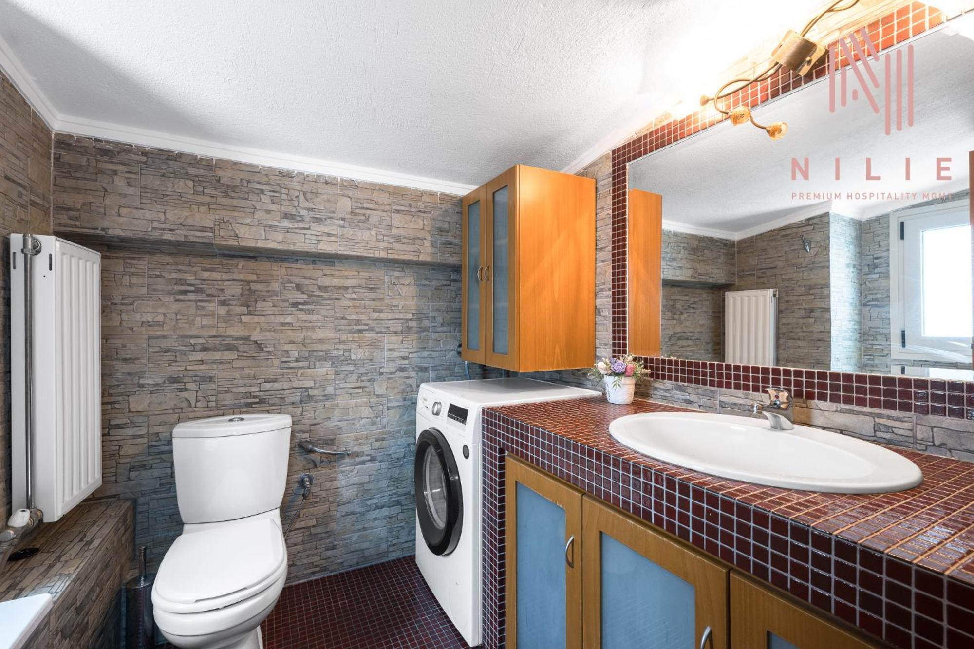 Estrella, Nilie Hospitality Mgmt Apartment *