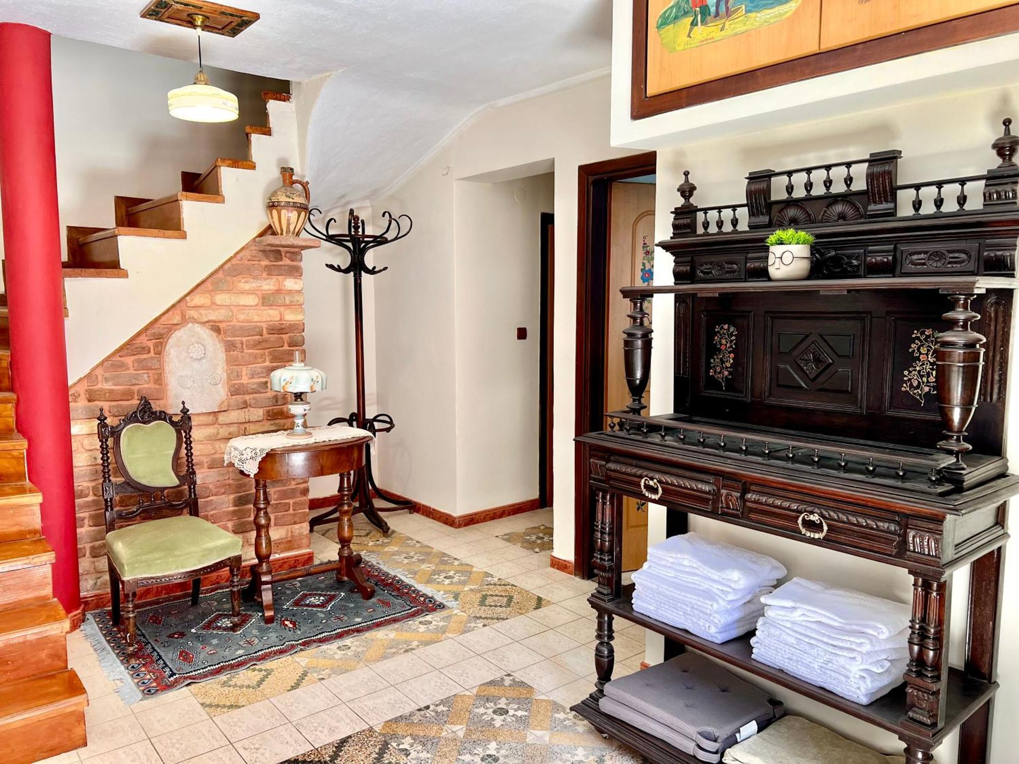 Apartment C.1 Elia Old_town *