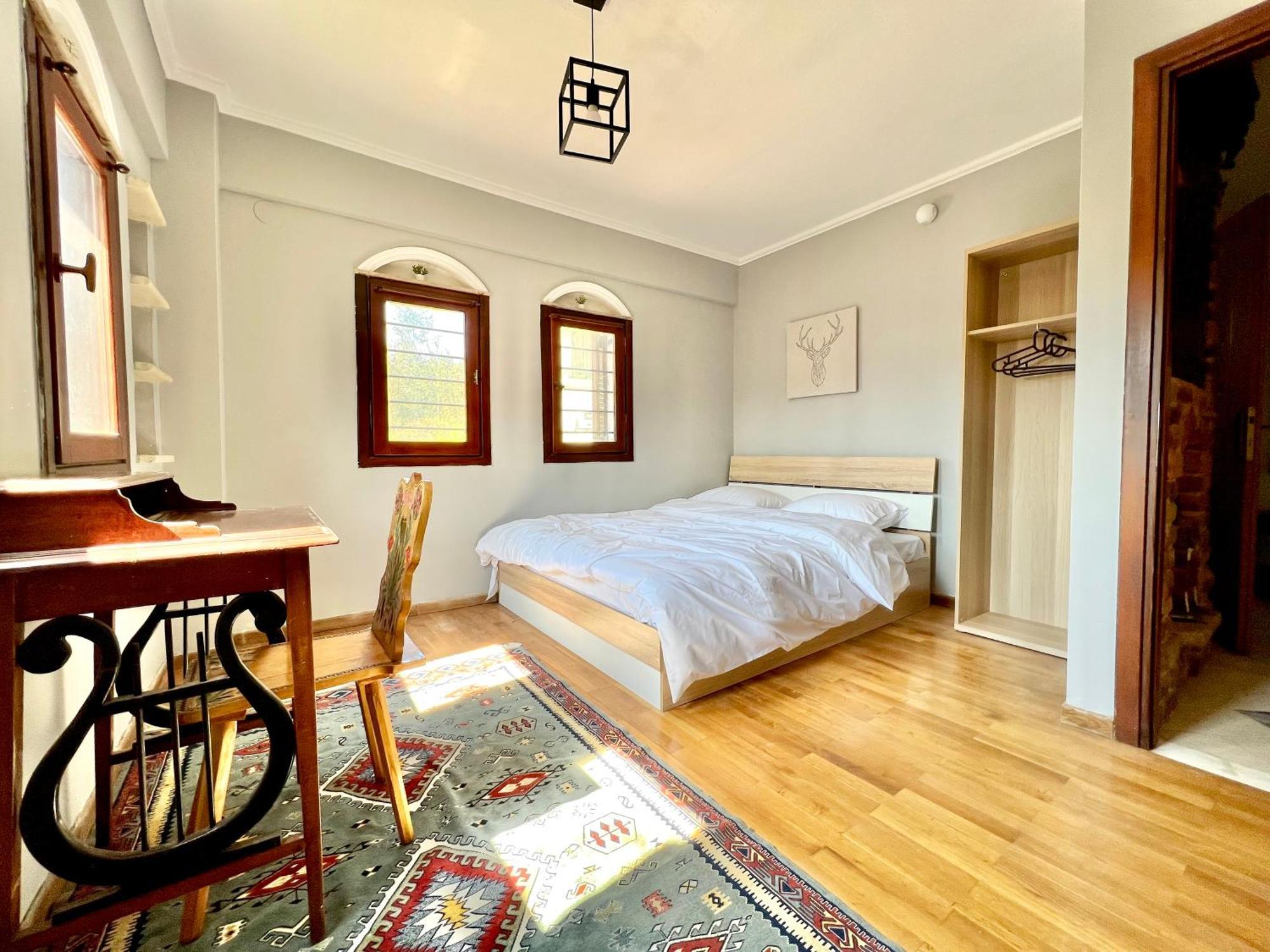 Apartment C.1 Elia Old_town *