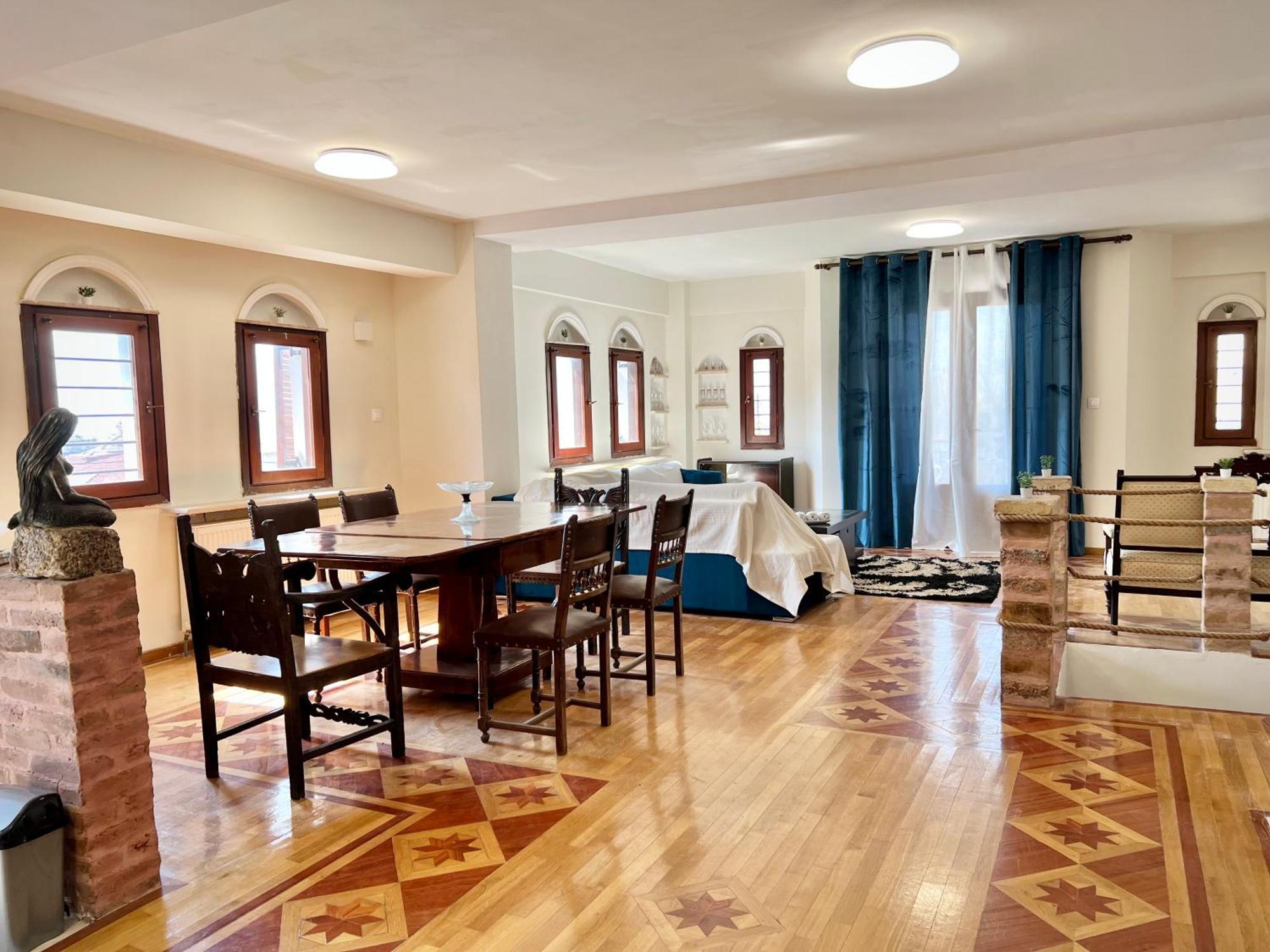 C.1 Elia Old_town Apartment