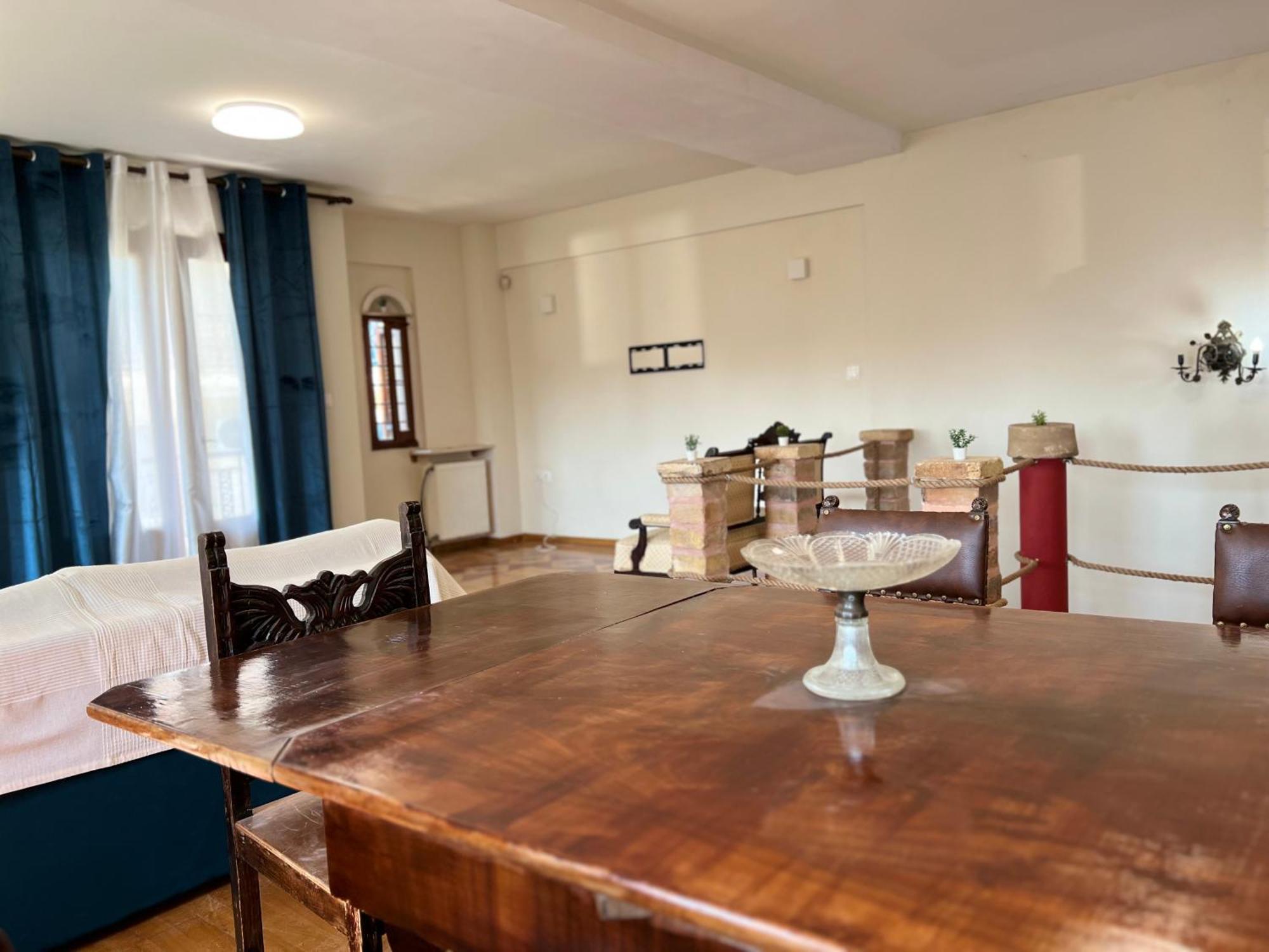 C.1 Elia Old_town Apartment *