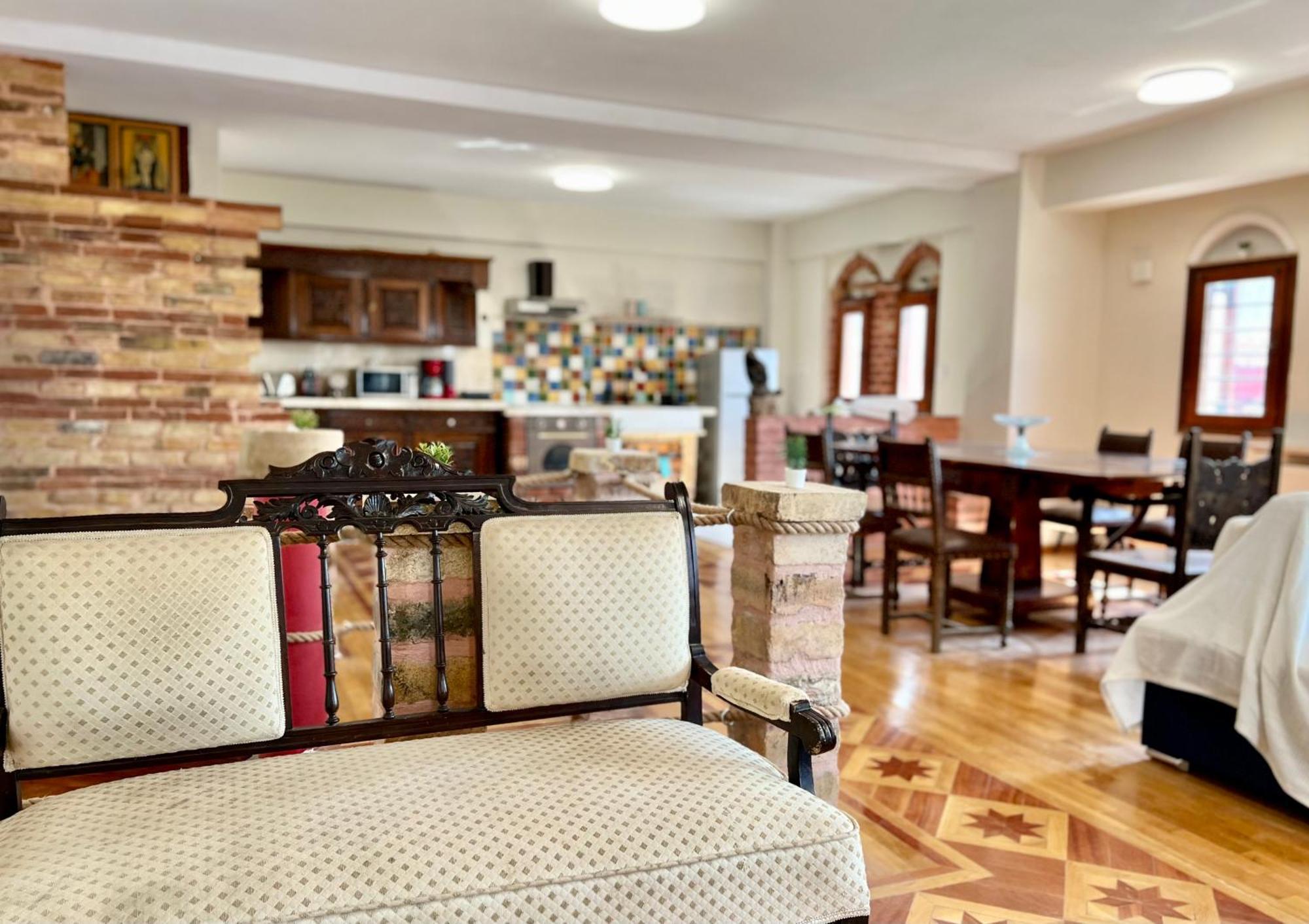 C.1 Elia Old_town Apartment *