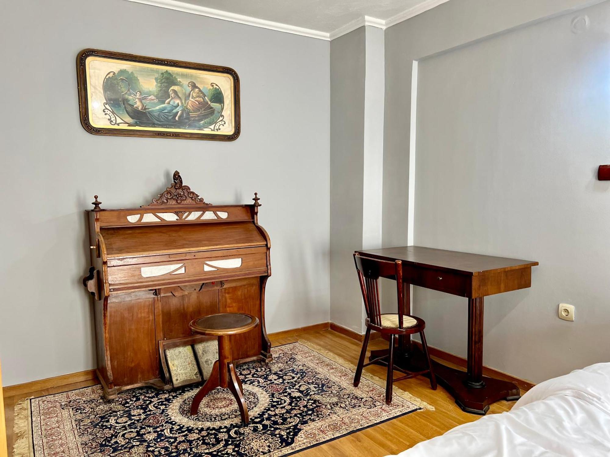 Apartment C.1 Elia Old_town *