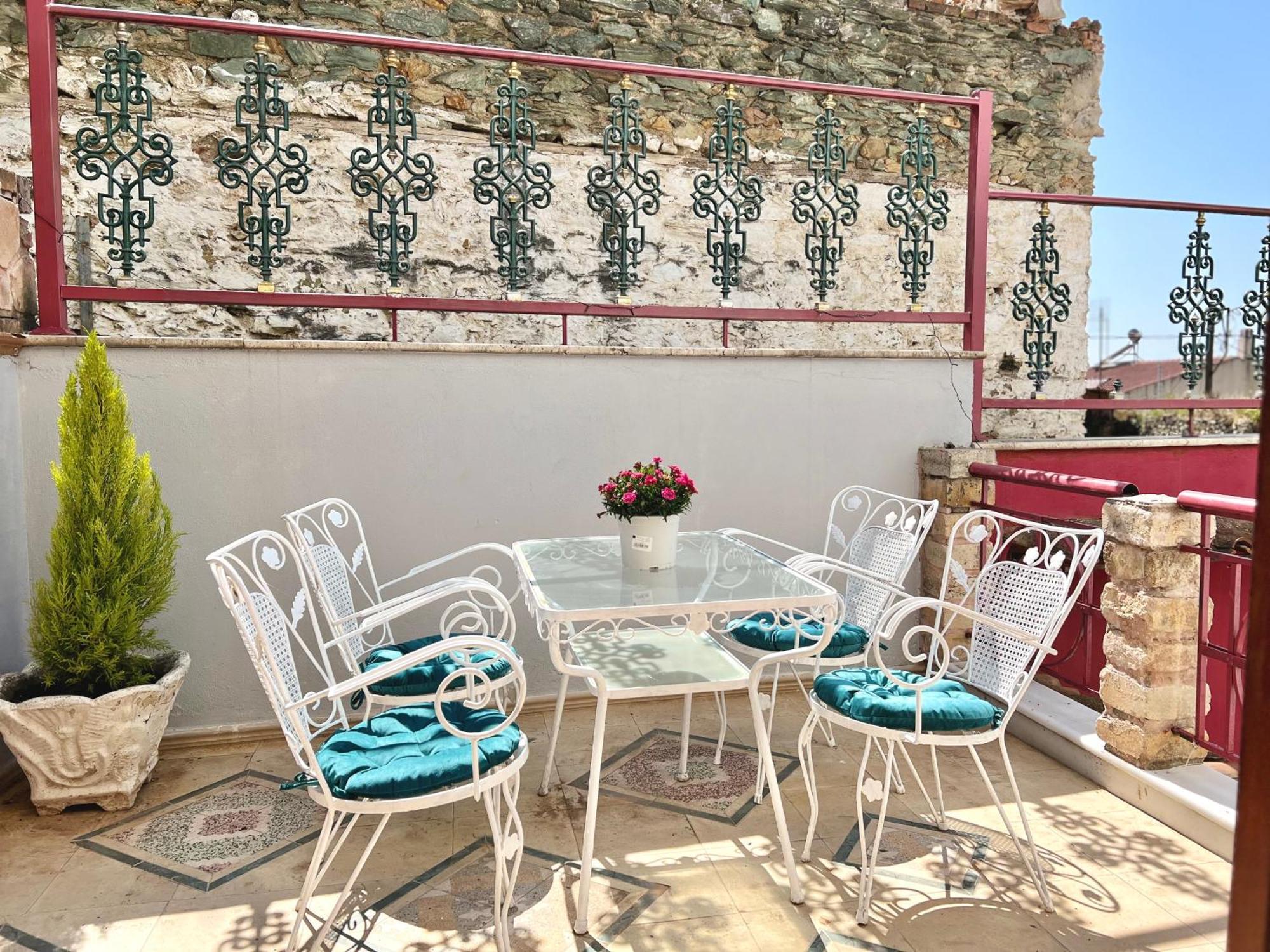 C.1 Elia Old_town Apartment