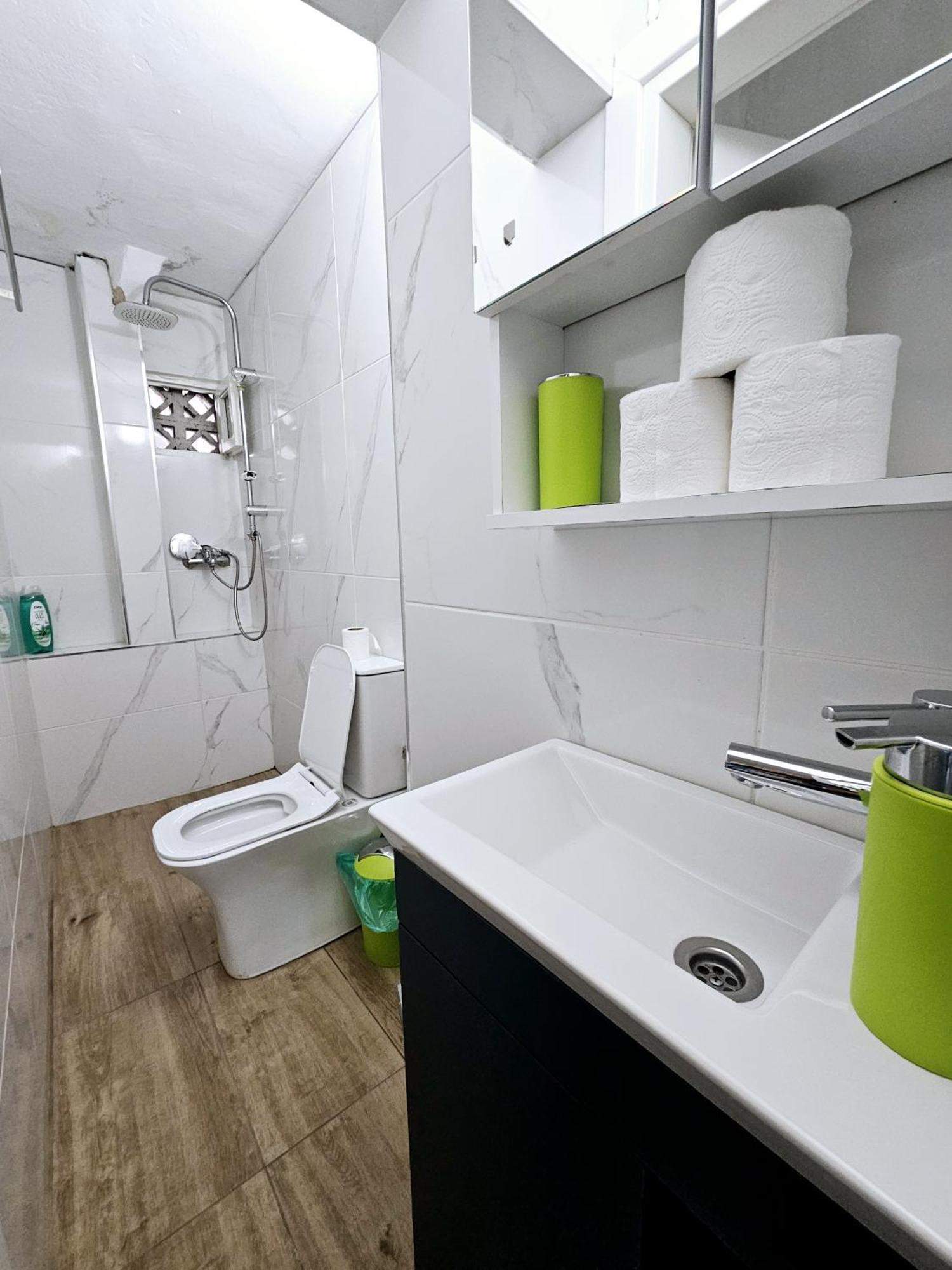 Acvi Lux - Center By Seafront Apartment