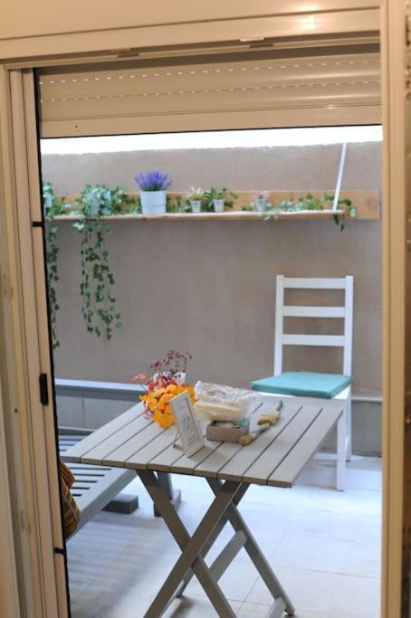 Modern Urban Host With Private Courtyard Căn hộ