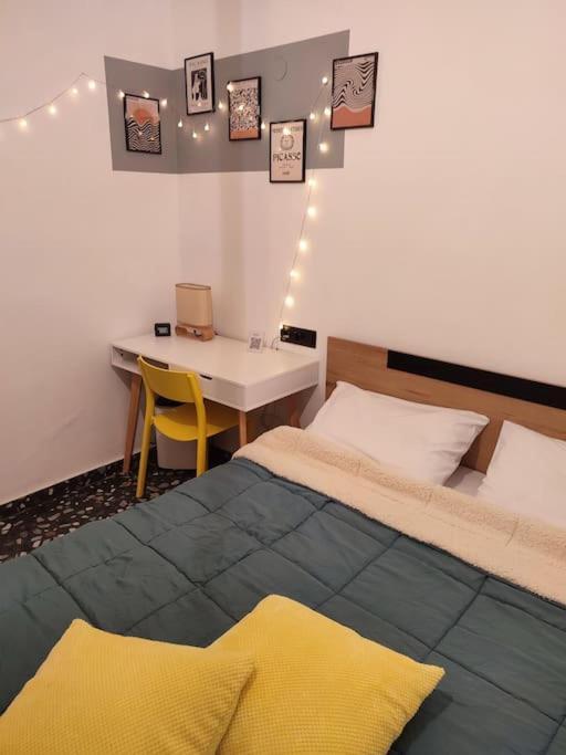 Modern Urban Host With Private Courtyard * Thessaloníki