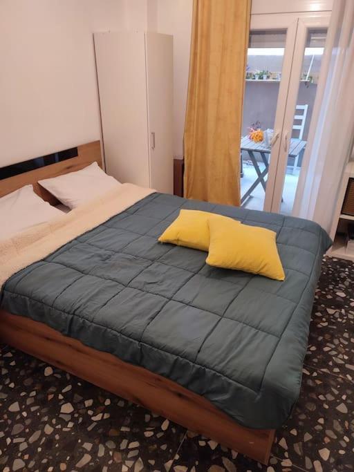 Modern Urban Host With Private Courtyard * Thessaloníki