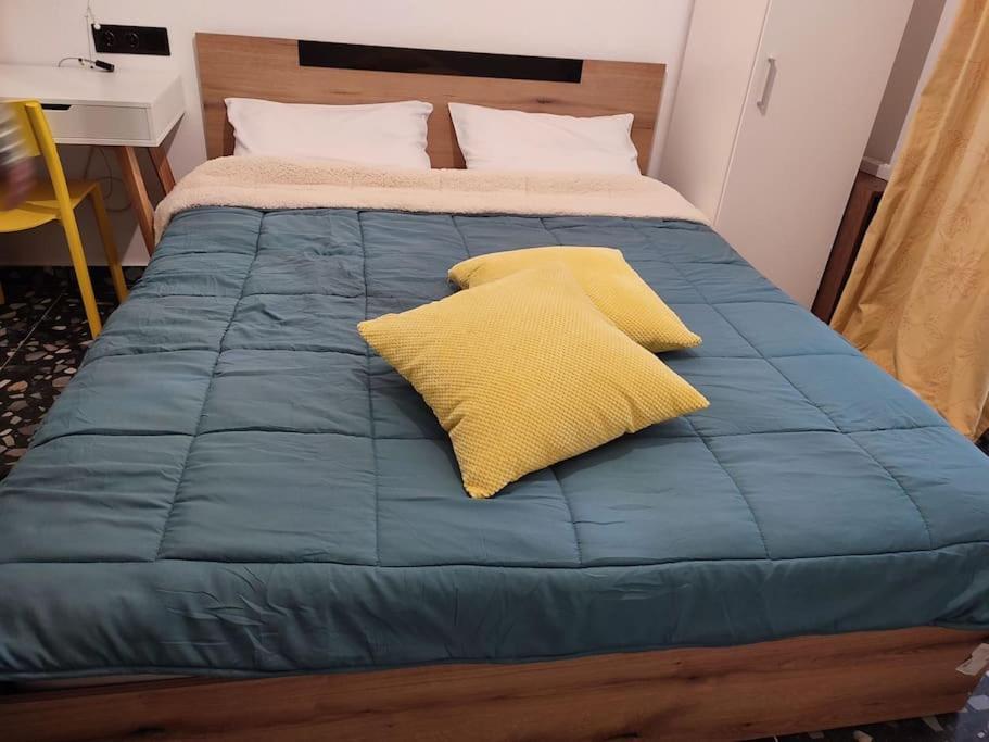 Modern Urban Host With Private Courtyard * Thessaloníki