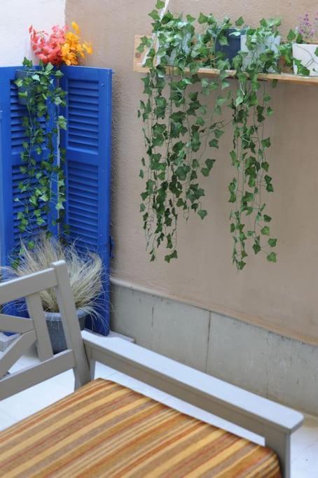 Modern Urban Host With Private Courtyard Thessaloníki