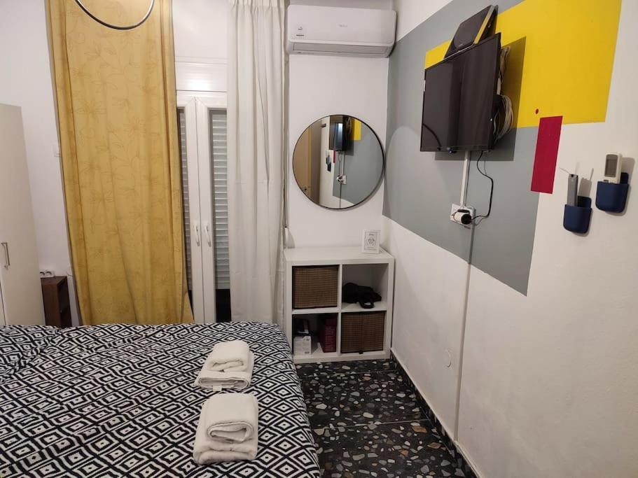 Căn hộ Modern Urban Host With Private Courtyard *