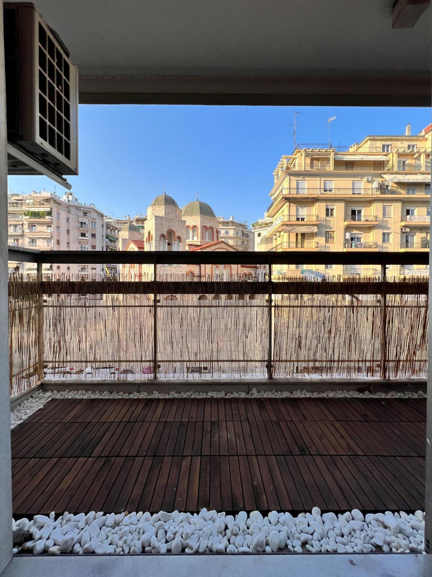 Homevision - Galerius Arch - Center *