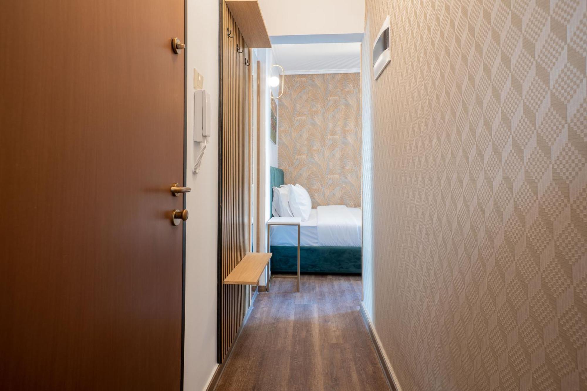F & B Collection - Mini For 2 * Thessaloniki