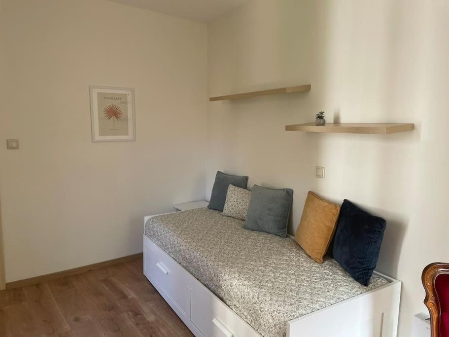 Archontiko Theofilou #2 With Private Parking Space Apartment *