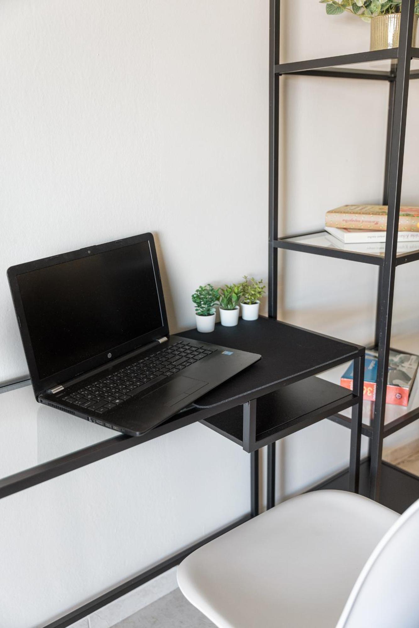 Apartment Hephaestus Veranda In The City Center By Binobi!