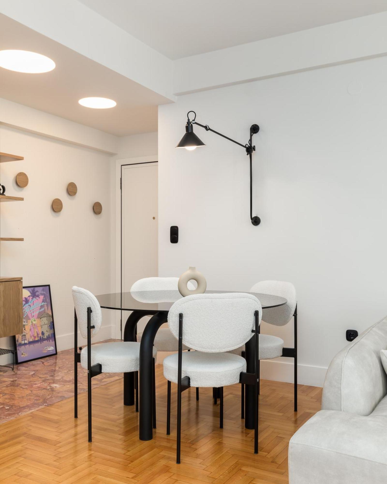 Dolly By Halu!, With Private Parking Apartment *