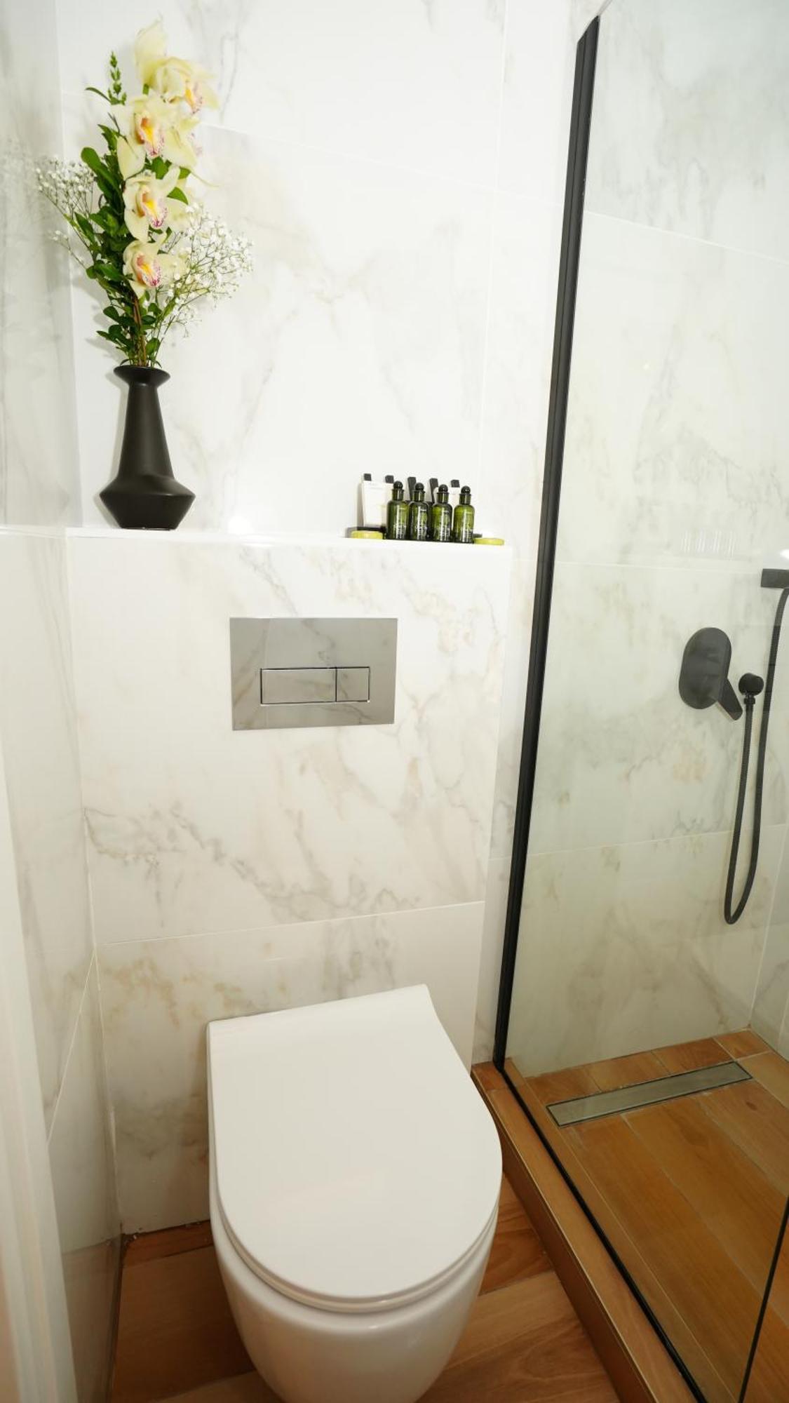 Luxury With Jacuzzi By Sea&thecity Apartment Thessaloniki