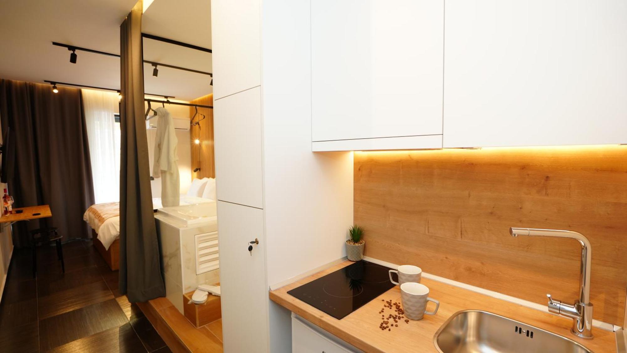 Luxury With Jacuzzi By Sea&thecity Thessaloniki