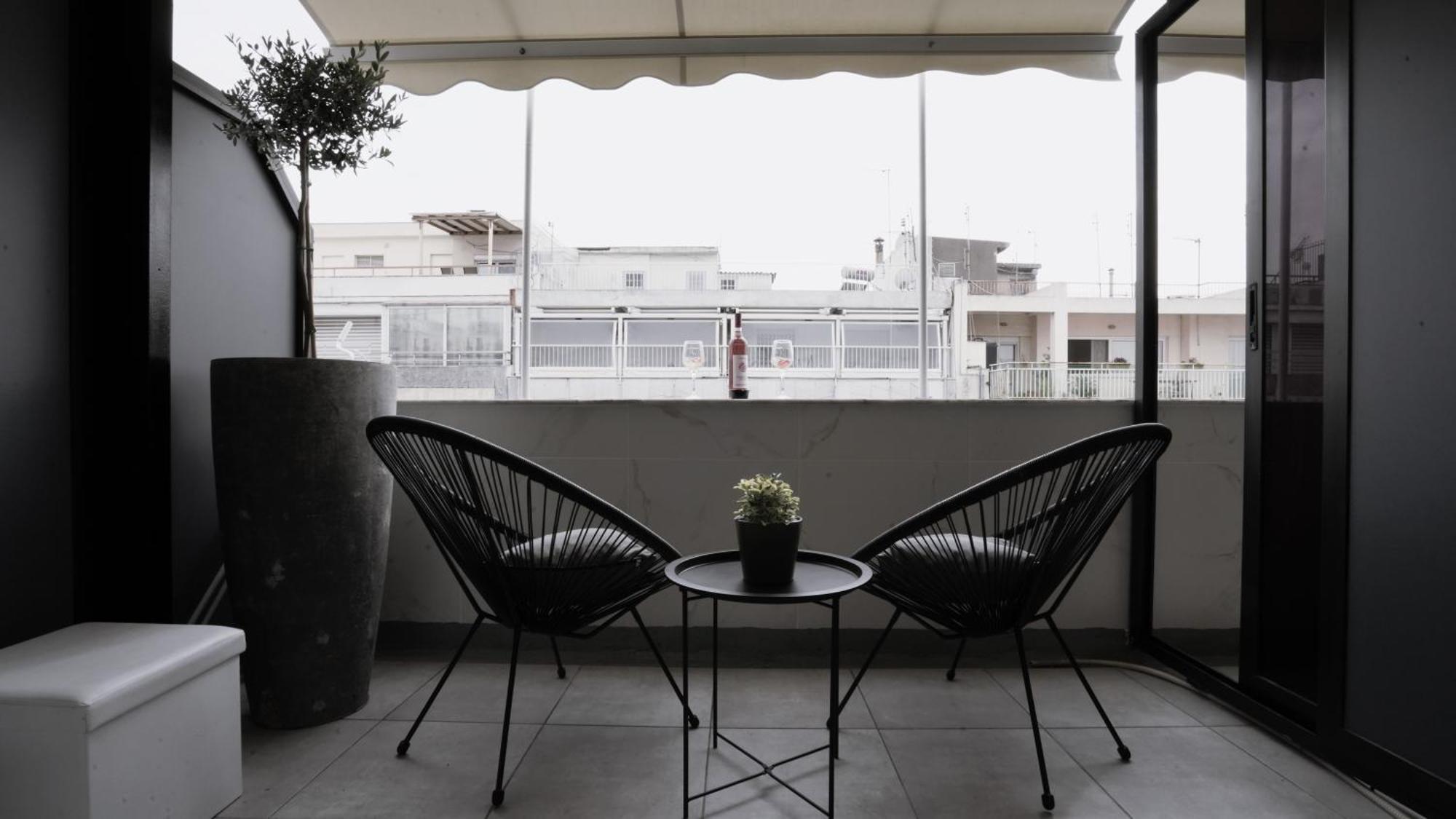 Luxury With Jacuzzi By Sea&thecity Apartment