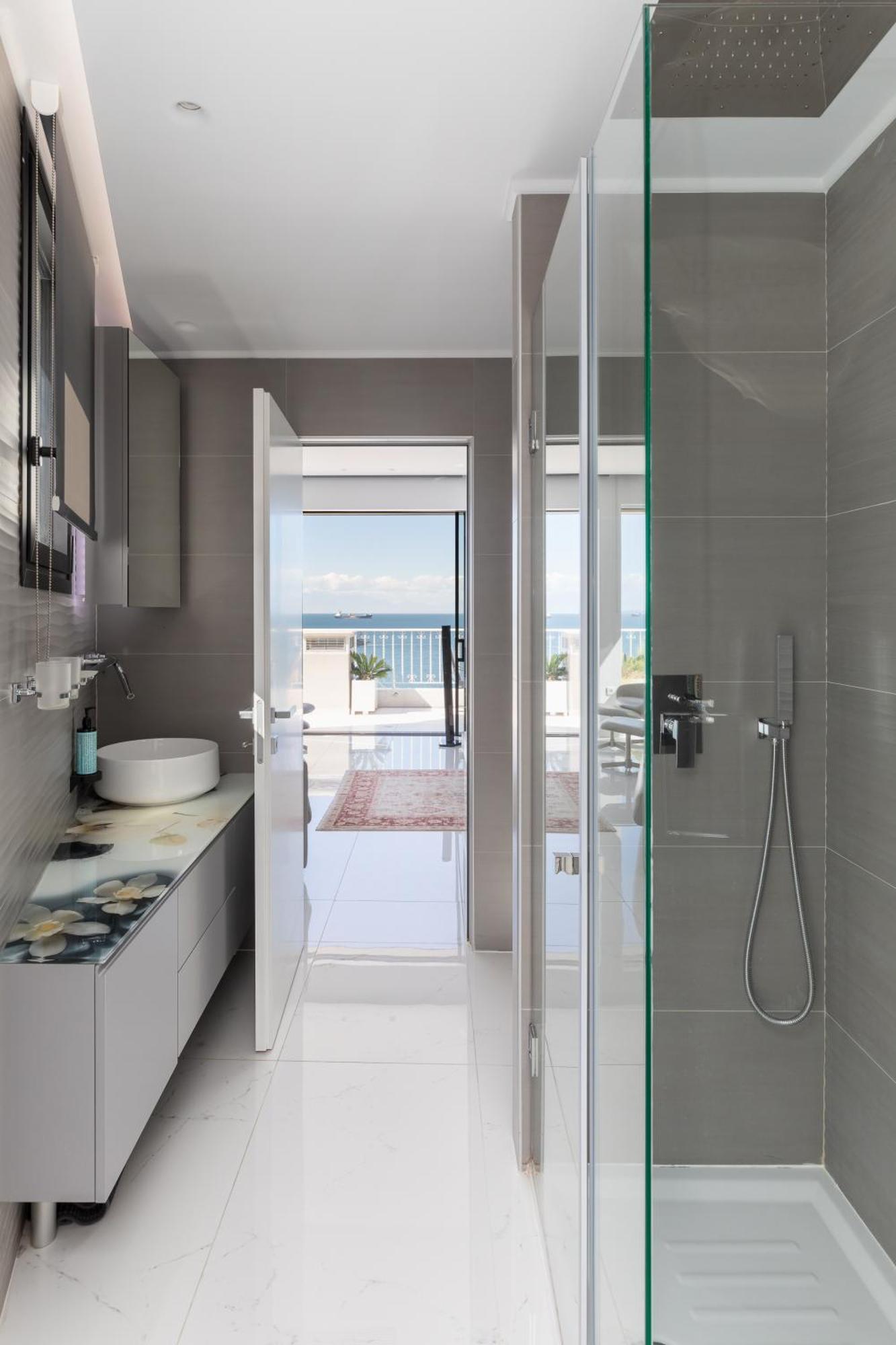 Aria, Lux Seafront Apt With White Tower View Thessaloniki