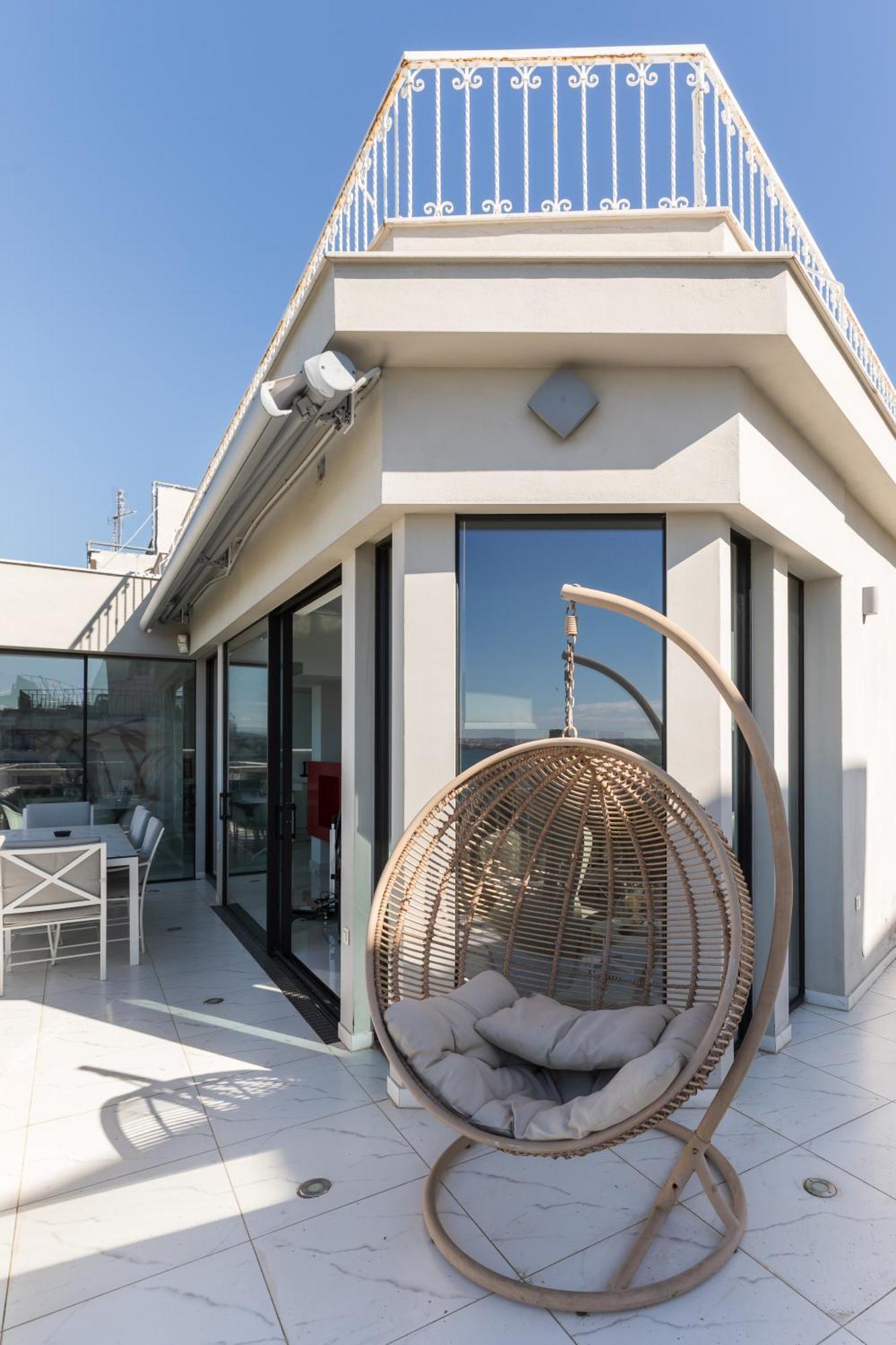 Aria, Lux Seafront Apt With White Tower View Thessaloniki