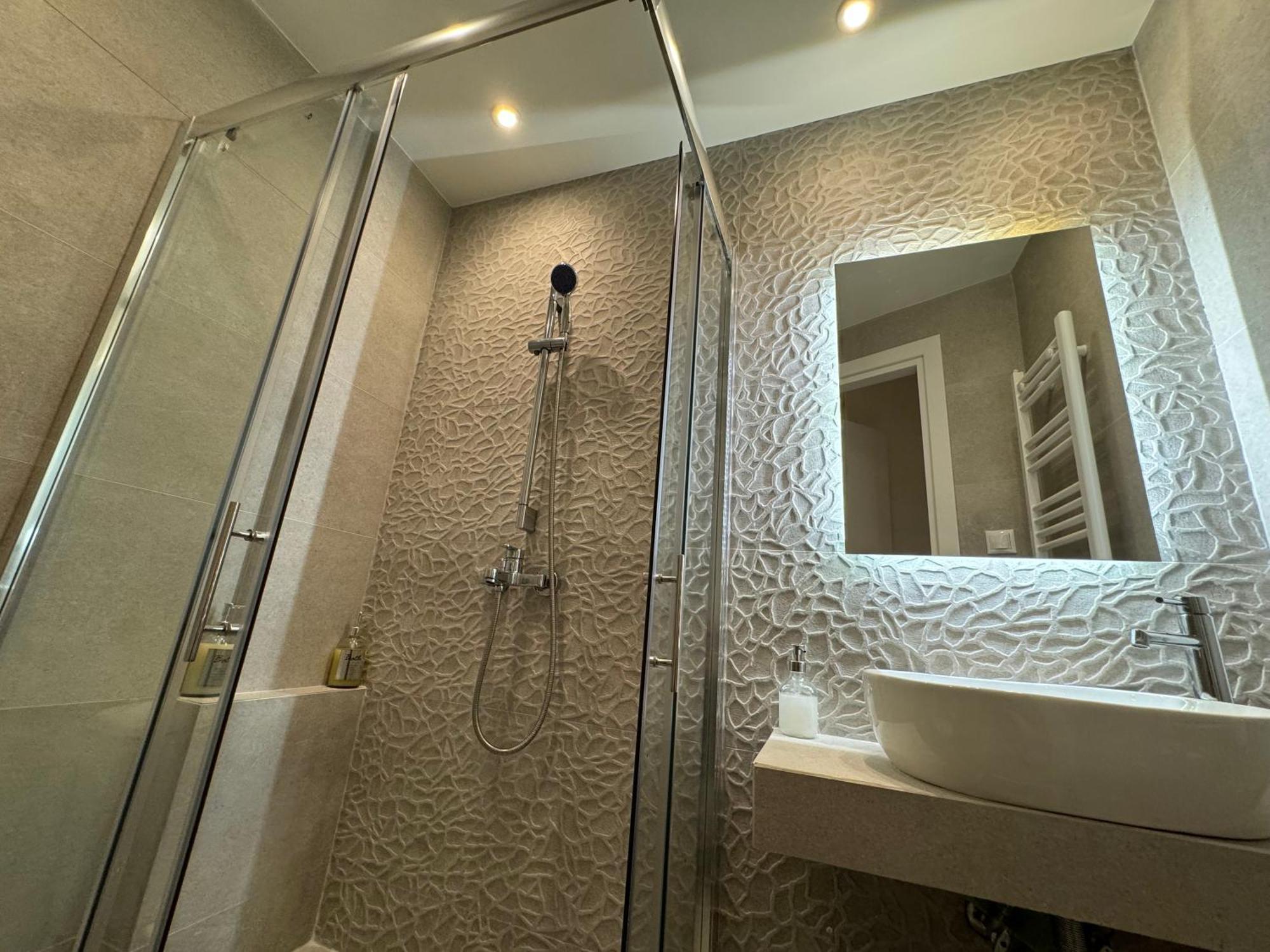 Dekolomvou Apartamento