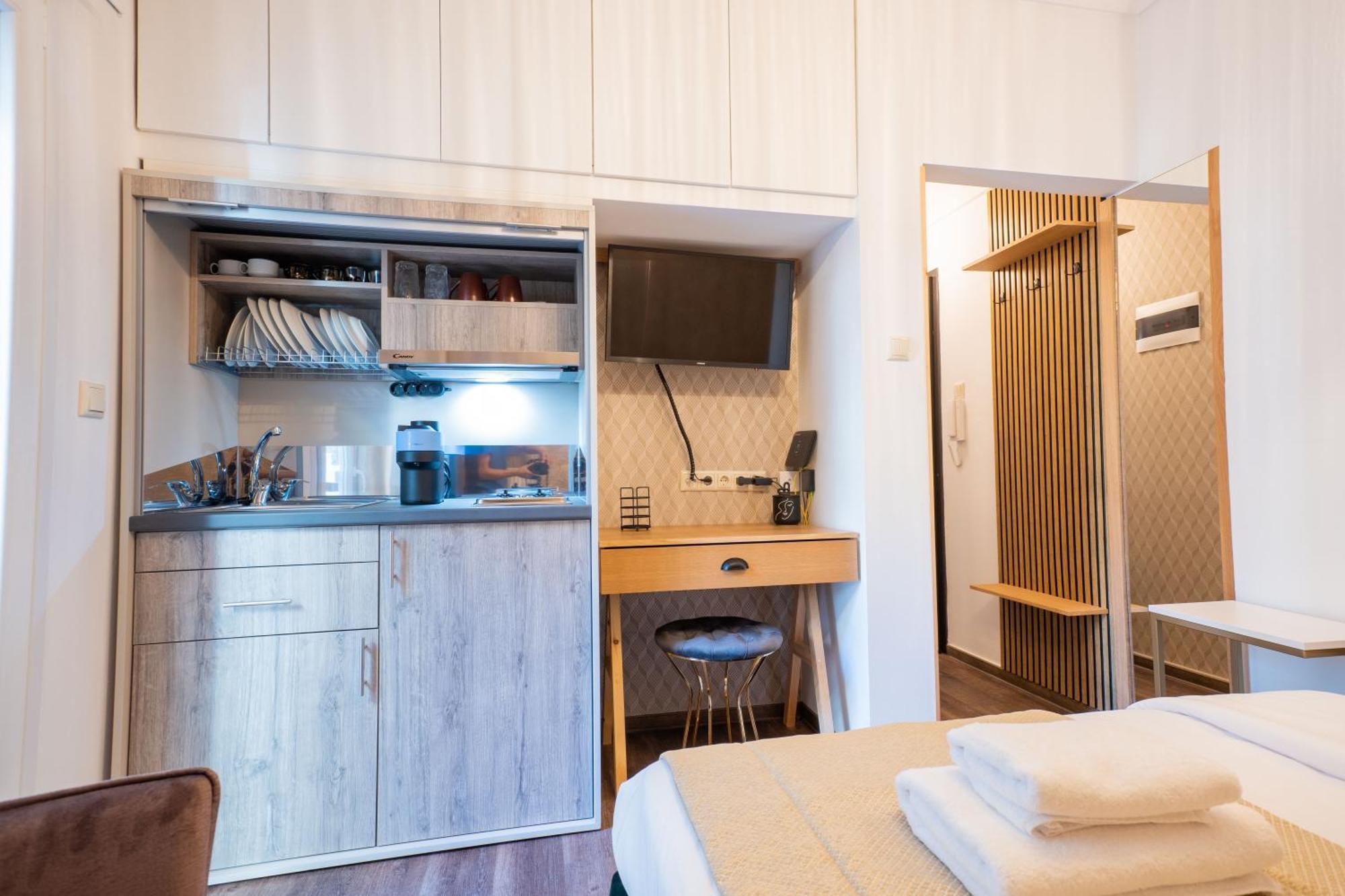 F & B Collection - Mini For 2 * Thessaloniki