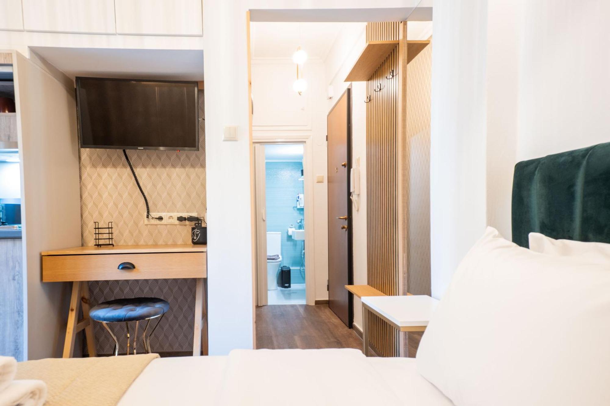 Apartment F & B Collection - Mini For 2 *