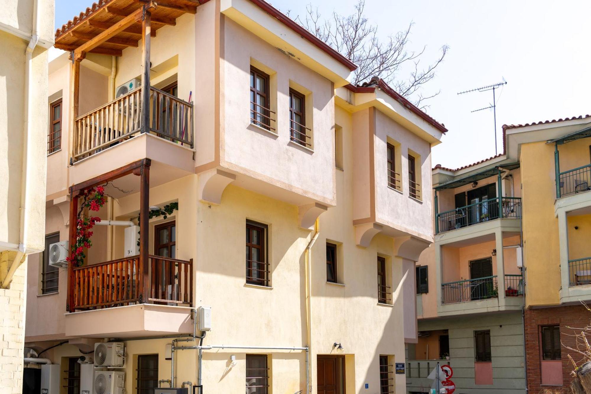 Naos Apartment