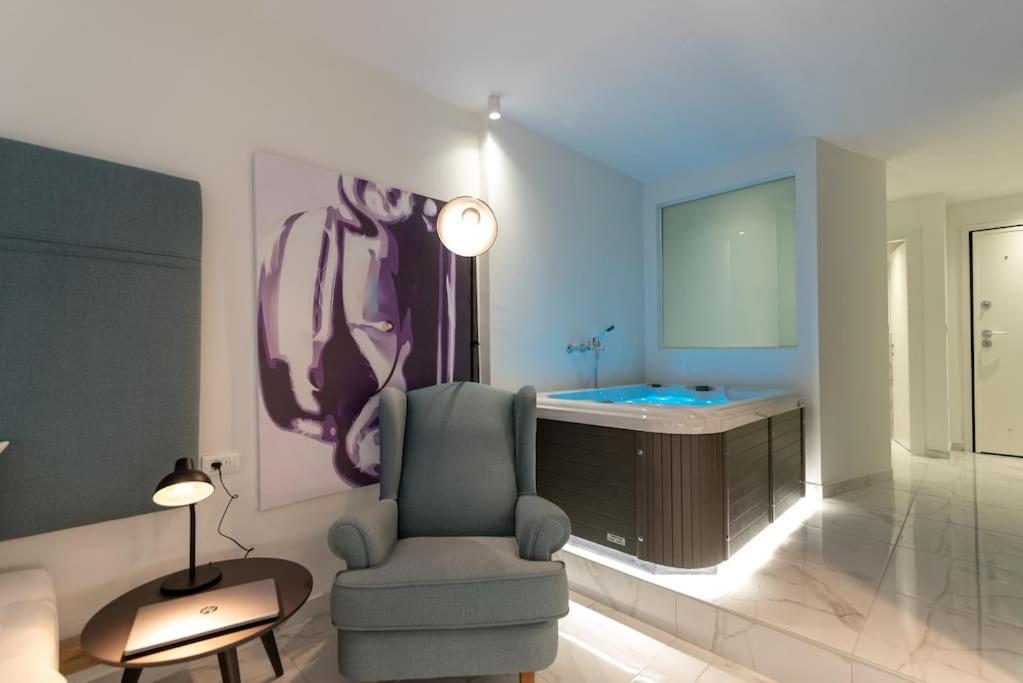Mg Sapphire Jacuzzi Premium Apartment