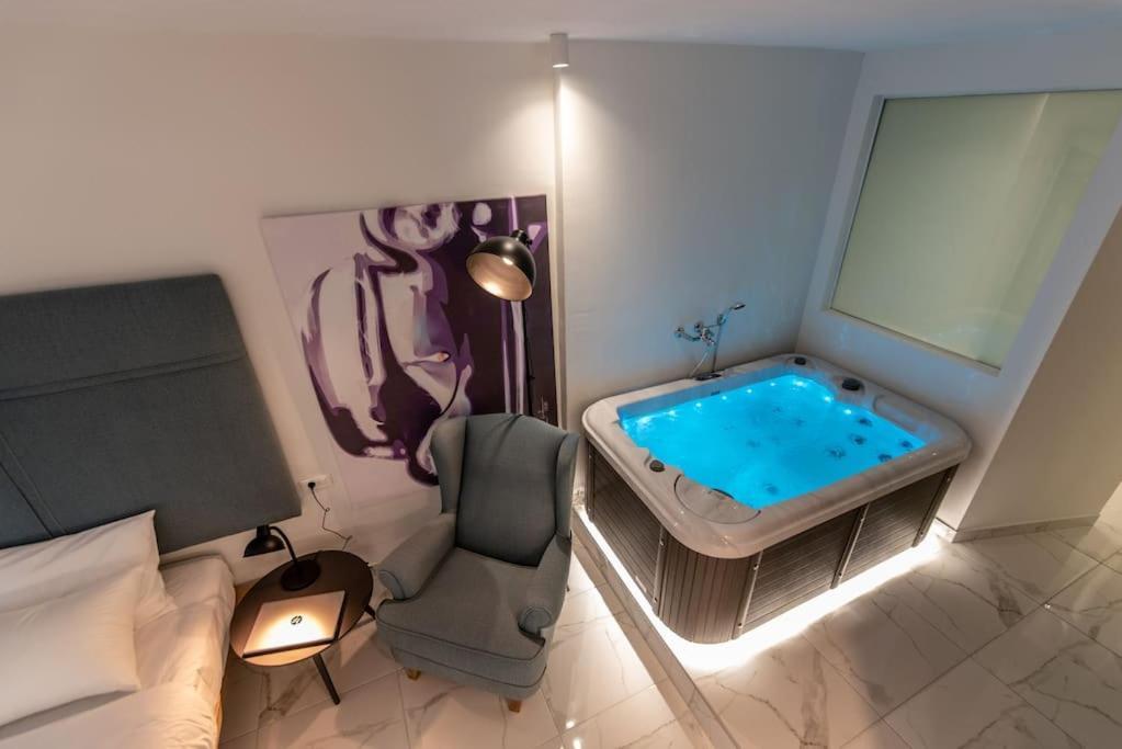 Mg Sapphire Jacuzzi Premium Apartment Thessaloniki