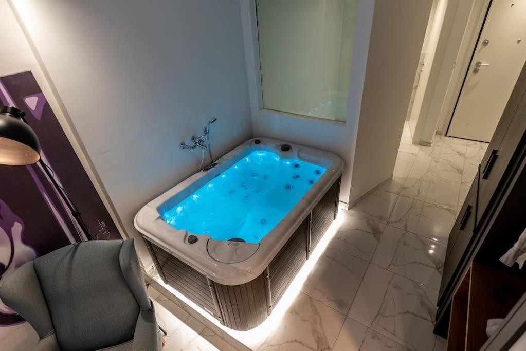 Mg Sapphire Jacuzzi Premium Apartment