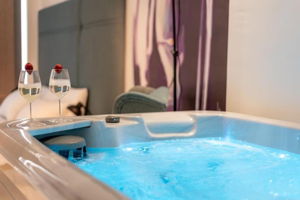 Mg Sapphire Jacuzzi Premium Apartment Thessaloniki