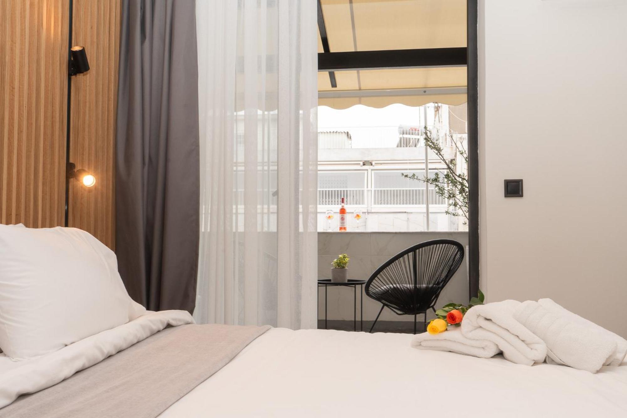 Luxury With Jacuzzi By Sea&thecity Thessaloniki