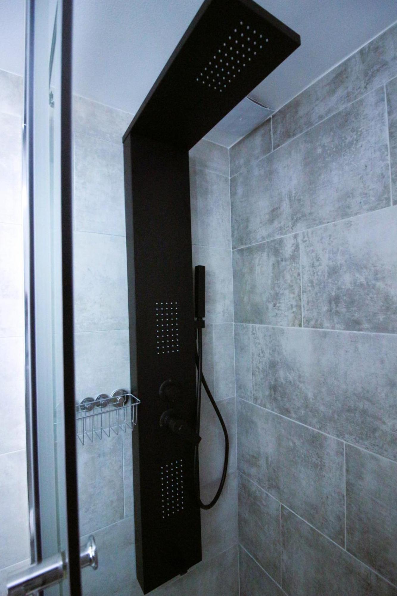 Yannis - Stylish With High-speed Wi-fi Apartamento