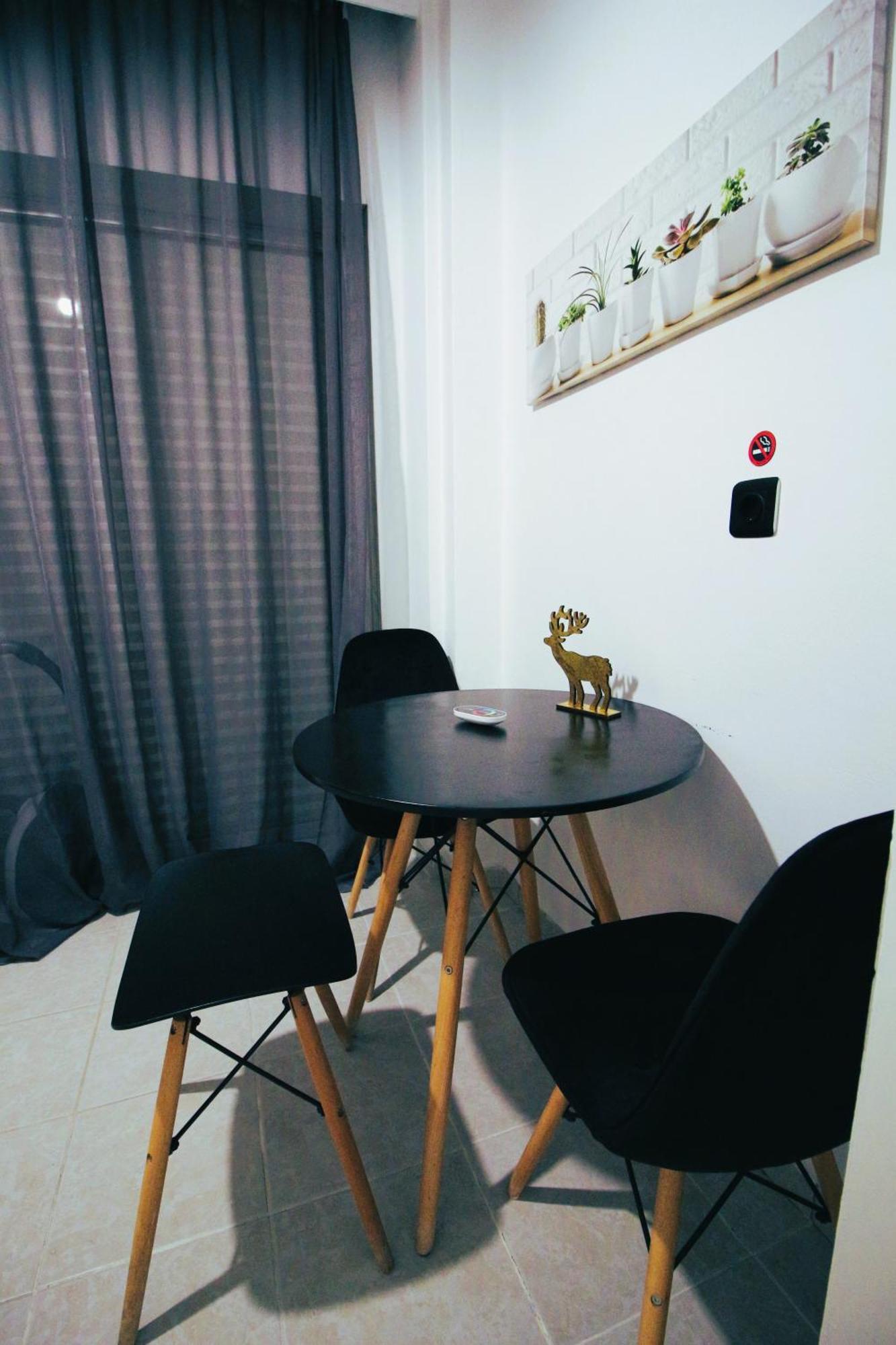 Yannis - Stylish With High-speed Wi-fi Apartamento *