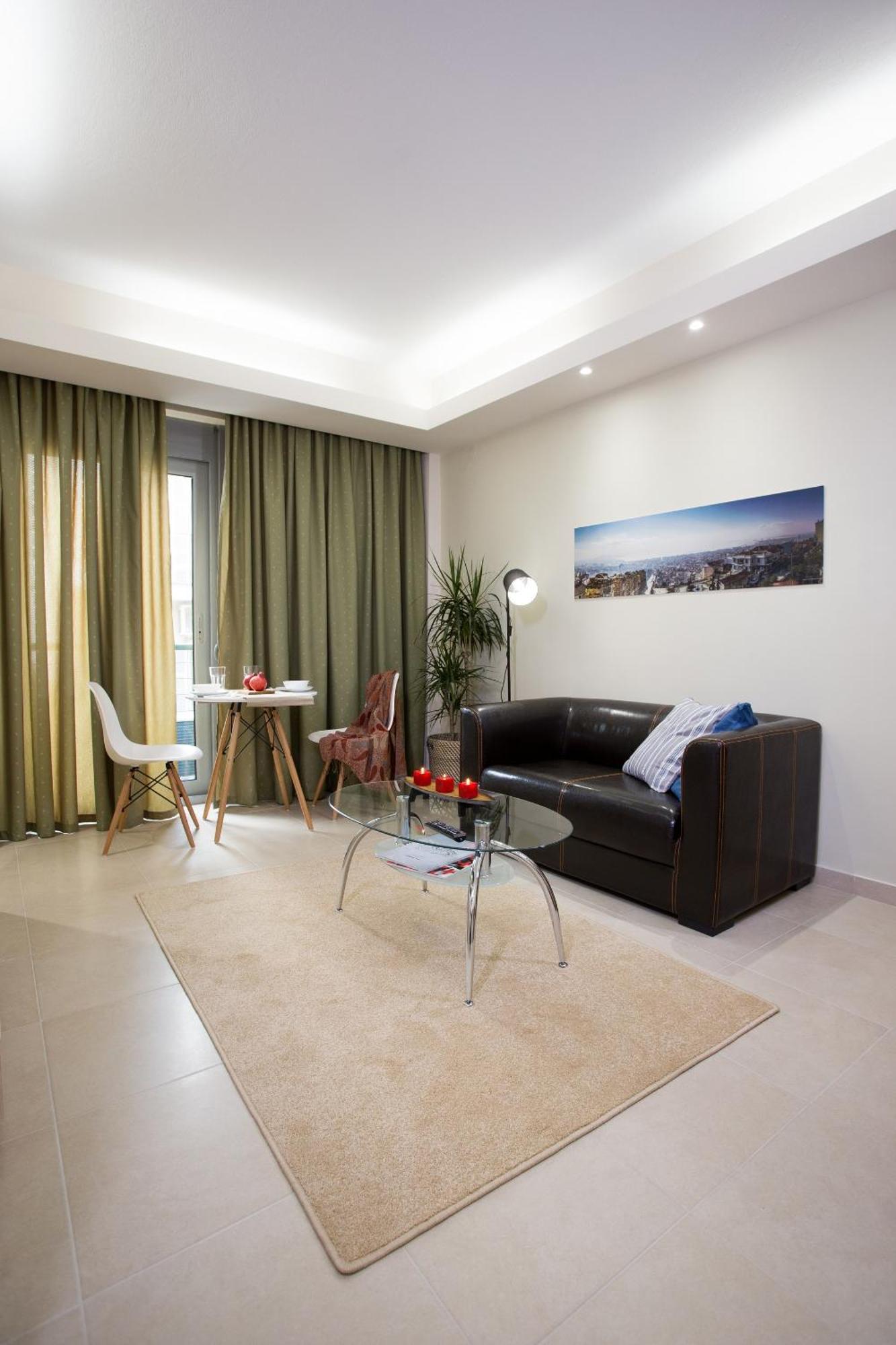 Polis Apartment *