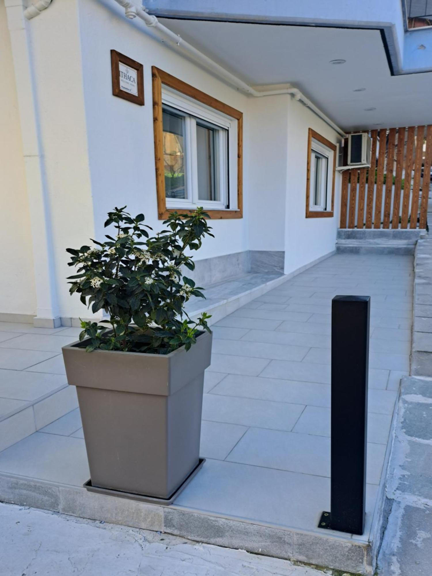 Ithaca σπίτι με αυτόνομη είσοδο Apartment