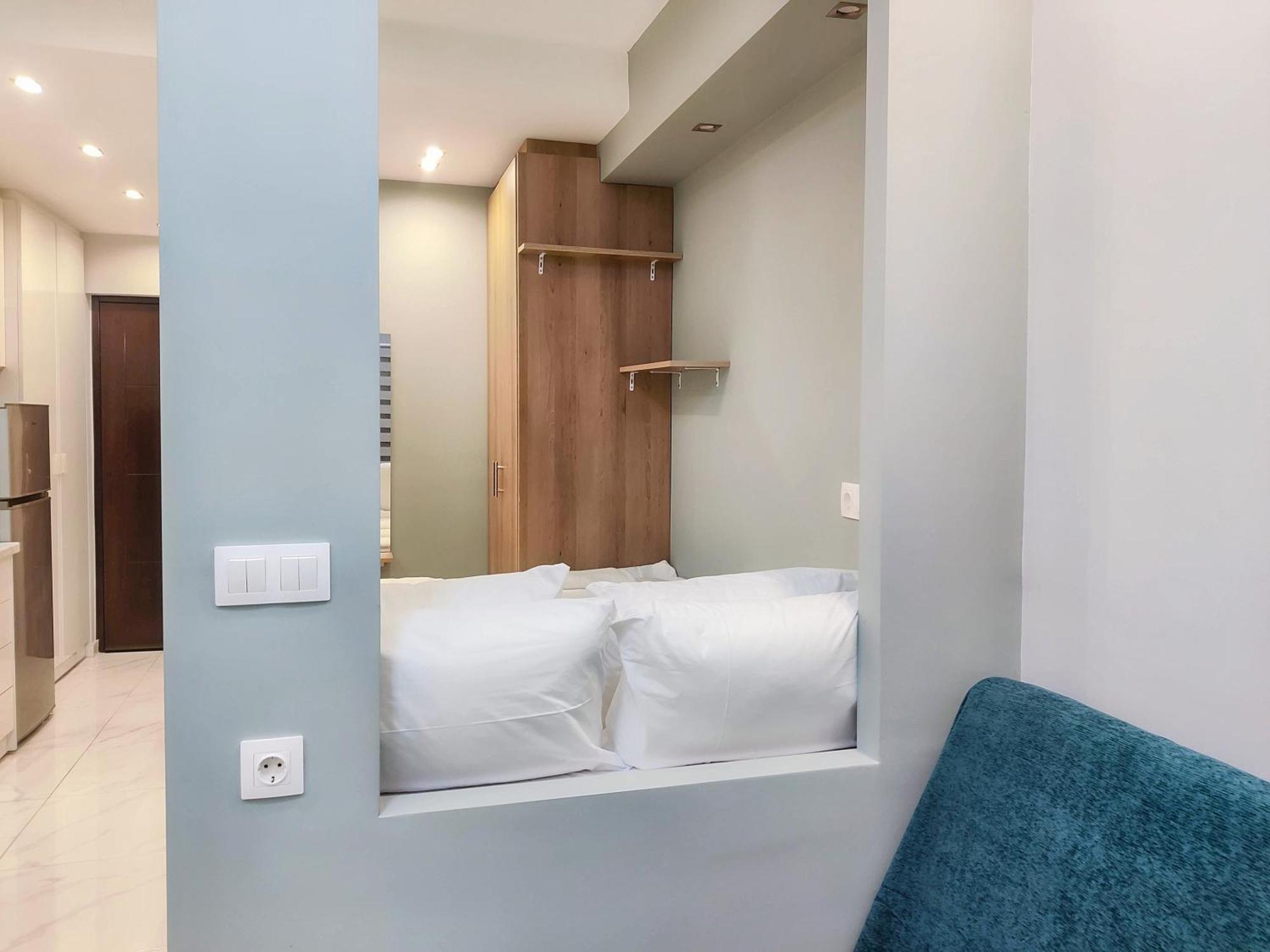 Stylish Fully Equipped Center Daire