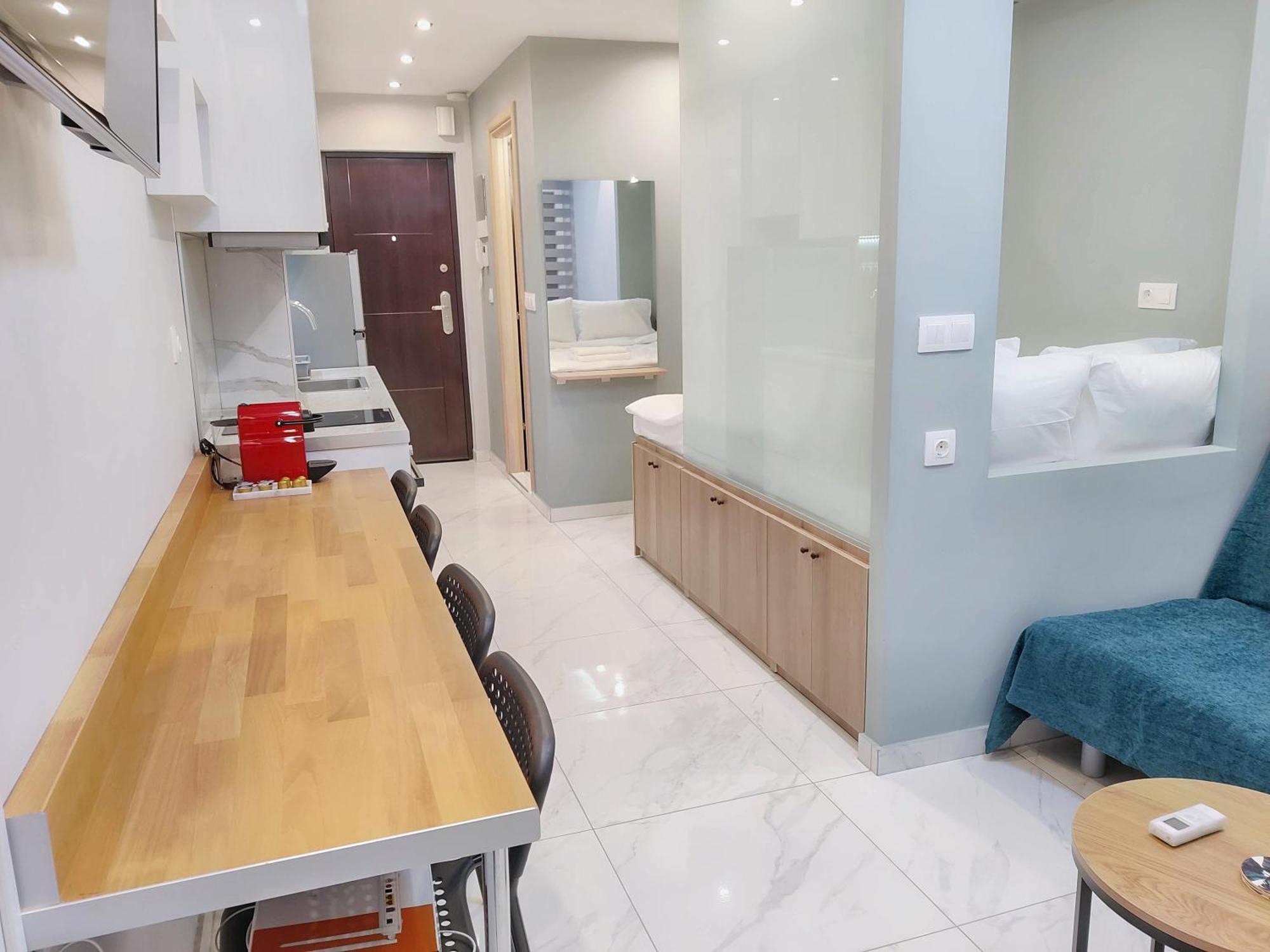 Stylish Fully Equipped Center *