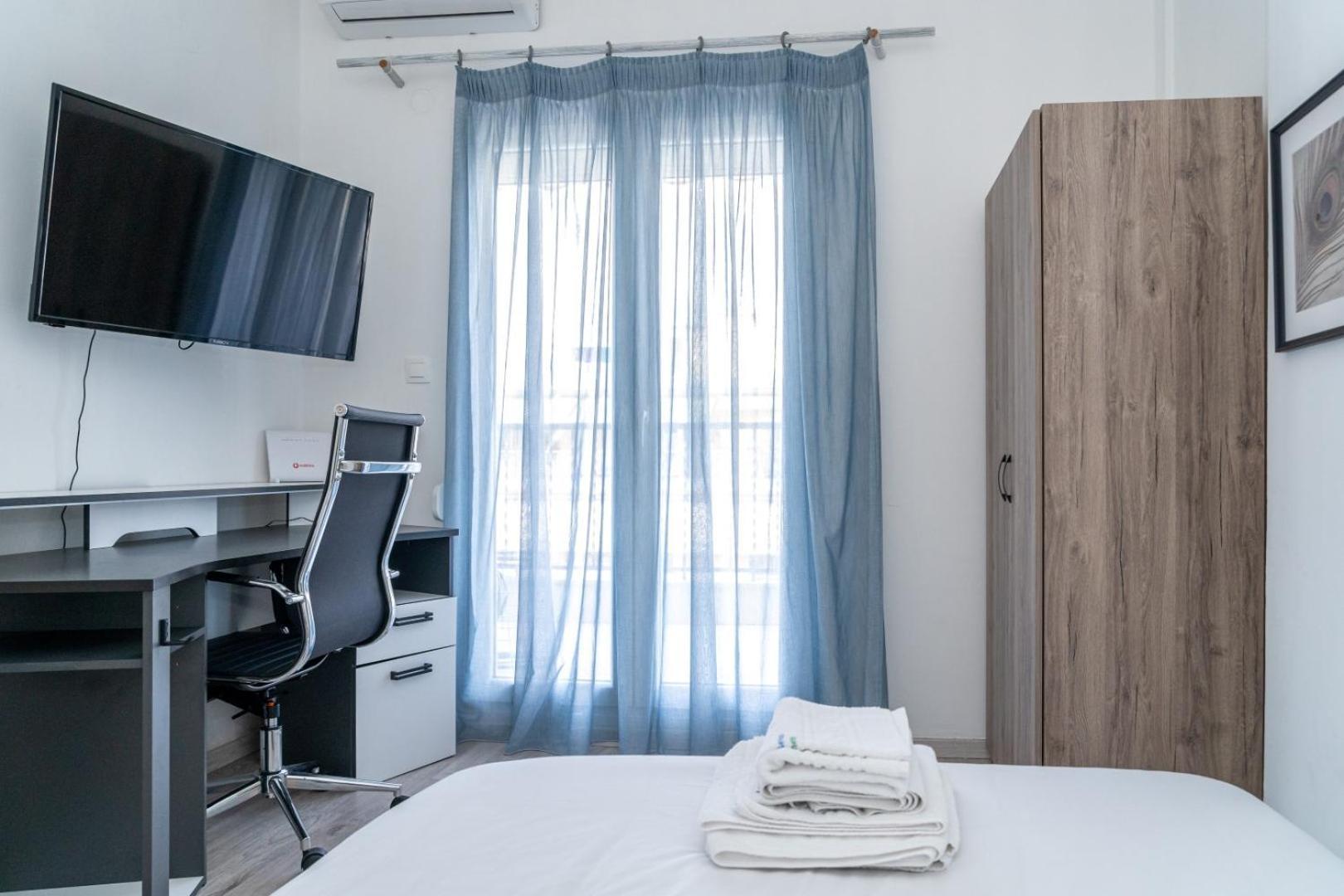 Kosmos Service Near Turkish Consulat And Saint Dimitrious Church With Additional Cost Parking Thessaloniki