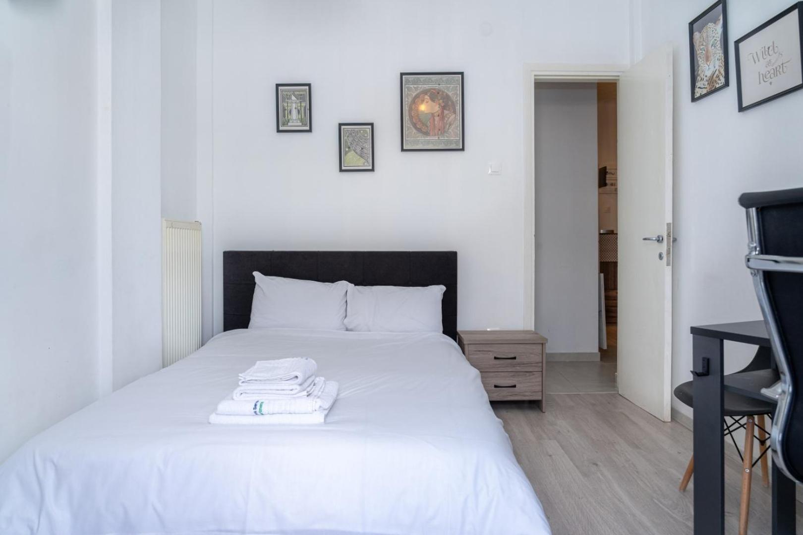 Kosmos Service Near Turkish Consulat And Saint Dimitrious Church With Additional Cost Parking * Thessaloniki