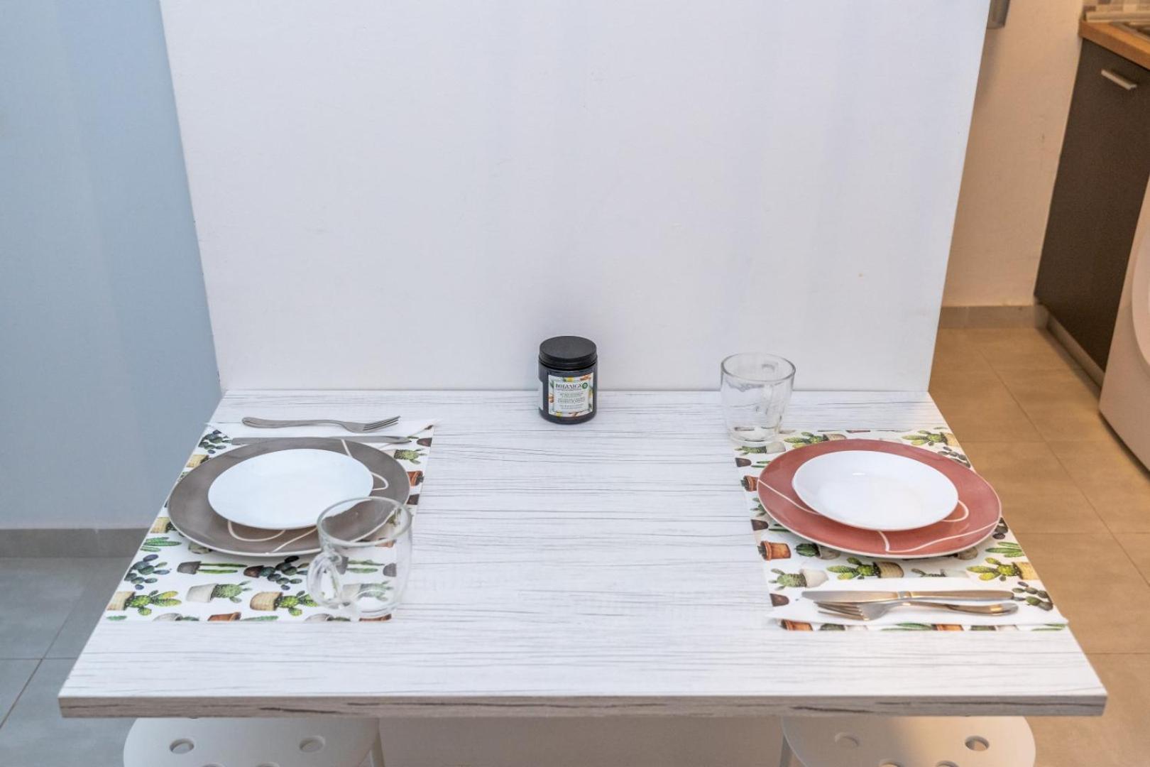 Apartment Kosmos Service Near Turkish Consulat And Saint Dimitrious Church With Additional Cost Parking Thessaloniki