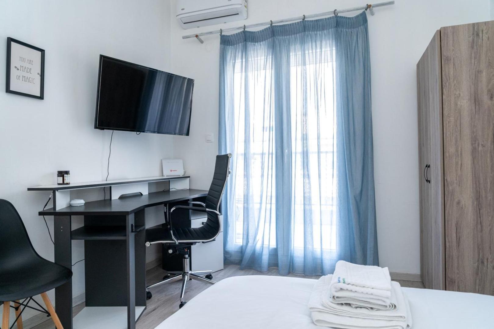 Kosmos Service Near Turkish Consulat And Saint Dimitrious Church With Additional Cost Parking