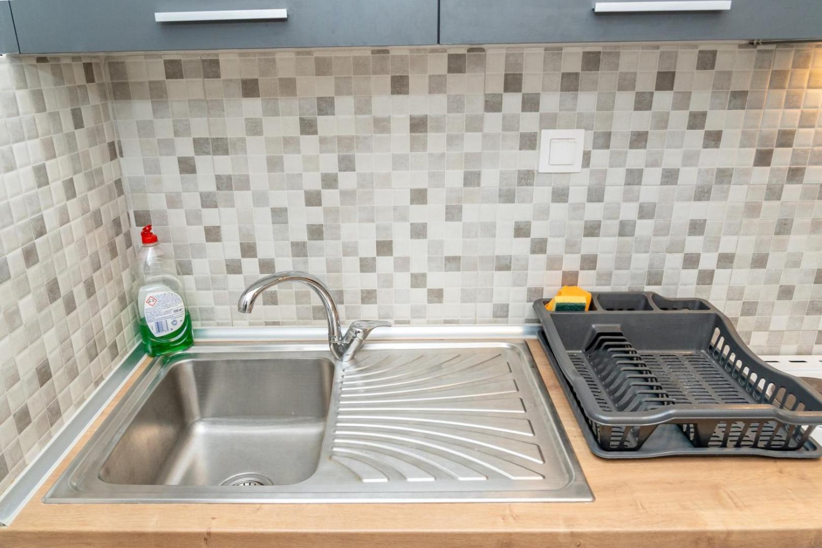 Apartment Kosmos Service Near Turkish Consulat And Saint Dimitrious Church With Additional Cost Parking