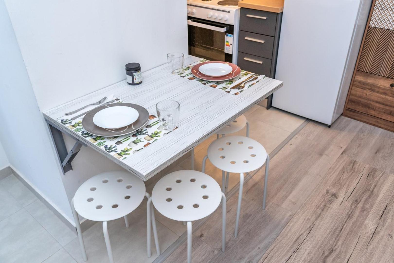 Kosmos Service Near Turkish Consulat And Saint Dimitrious Church With Additional Cost Parking Apartment *